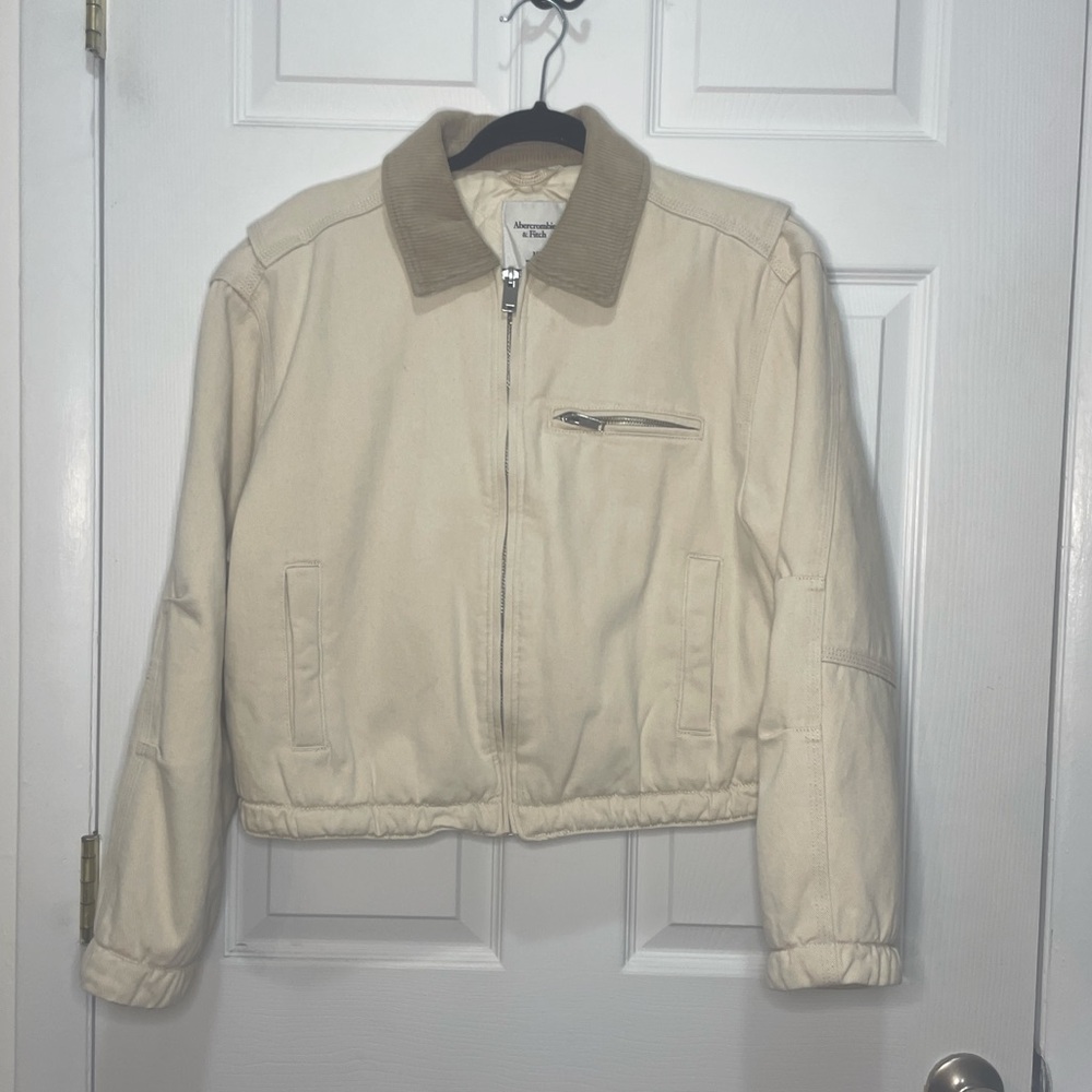 Abercrombie & Fitch Cropped Twill Workwear Jacket